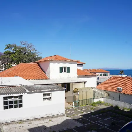 Rosaria Flat * Santa Cruz (Madeira)